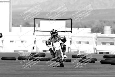 media/Sep-25-2023-Moto Forza (Mon) [[81ffa65e0a]]/Around the Pits/